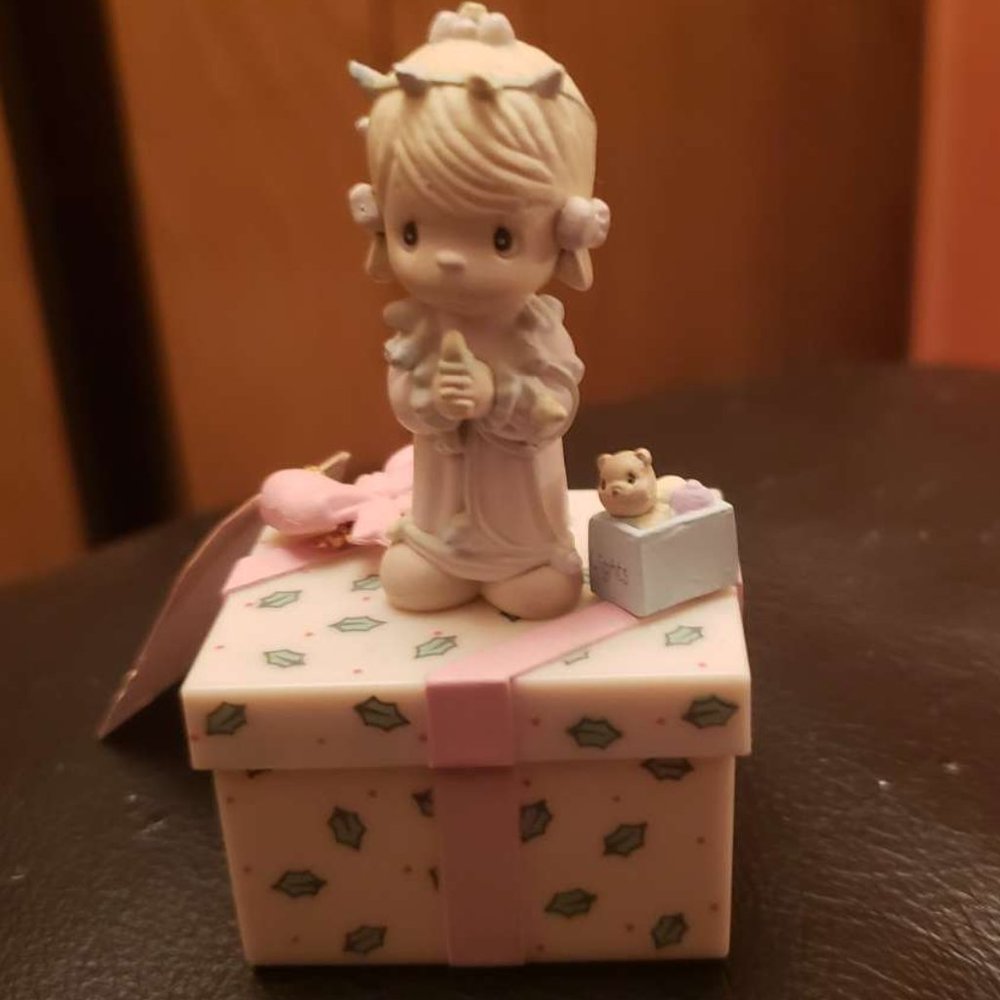 Vintage Christmas Trinket Box Precious Moments Girl Cat in Box Tag To From 1991